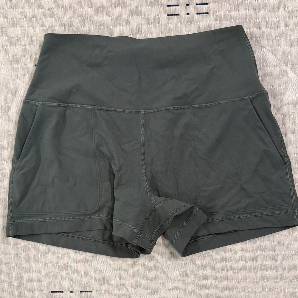Lululemon Align Shorts - size 6